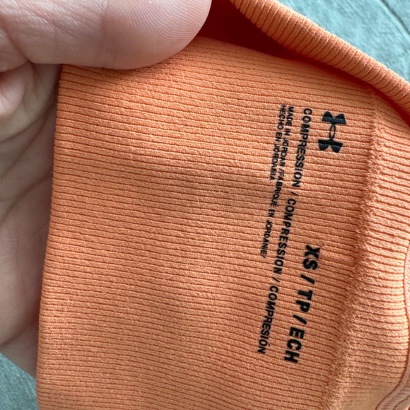 Under Armour 2 Compression Sports Bra - Picture 8 of 8